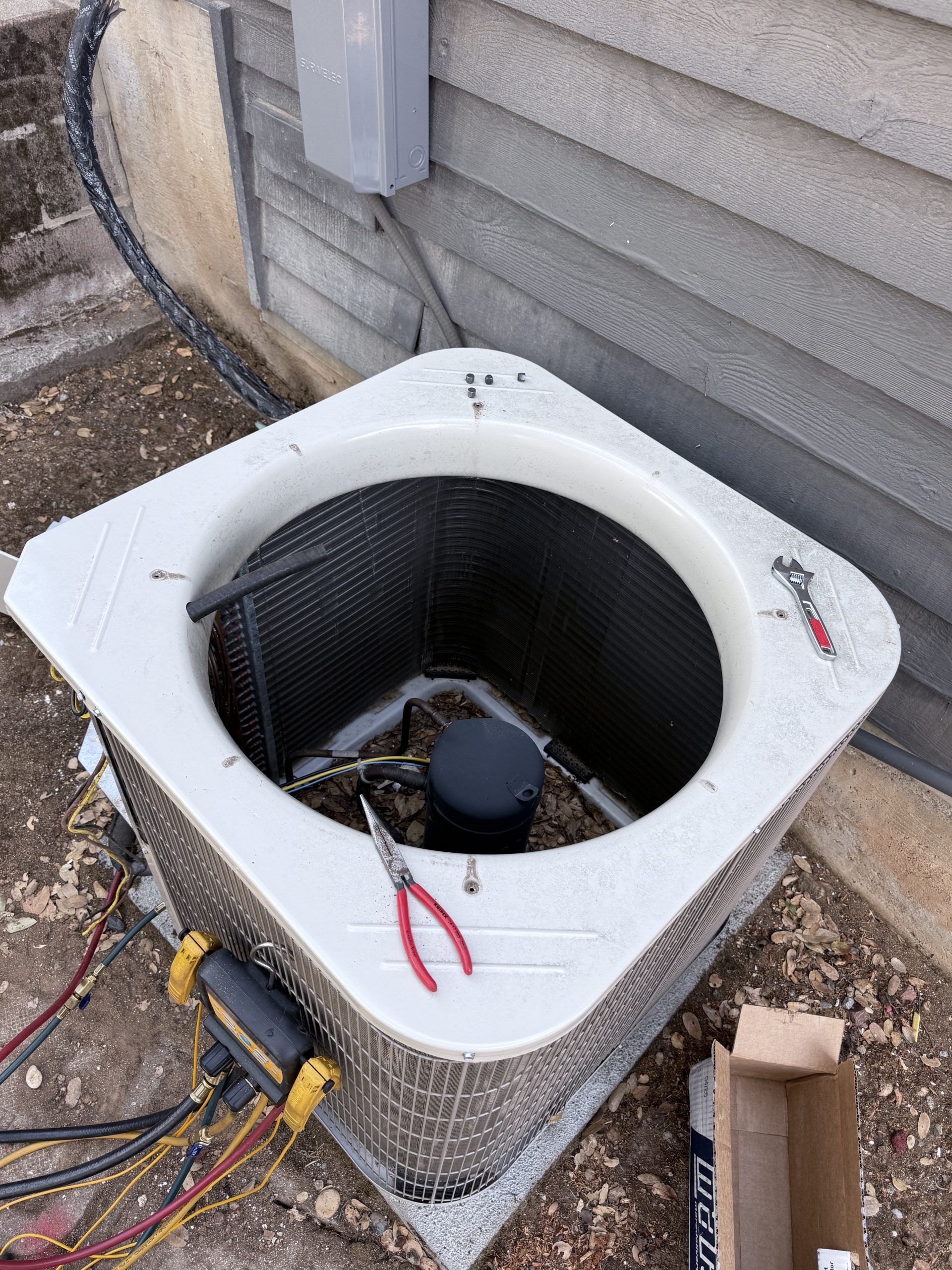 Auburn condenser fan assembly during motor repair